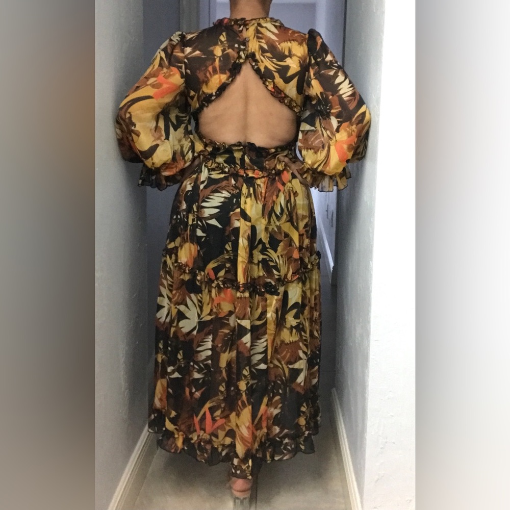Leaf print dress, size Large, color browns, mustard and orange. No brand tag!